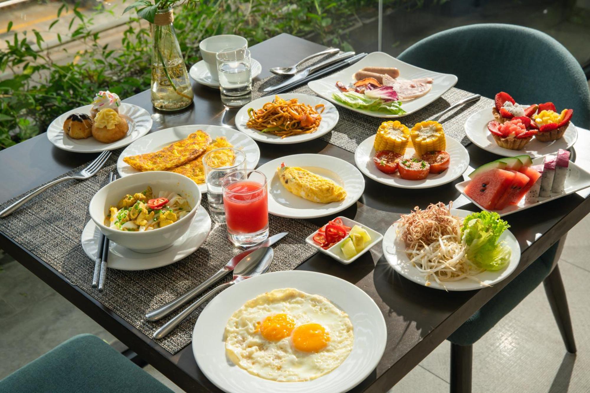 Satya Da Nang Hotel Han Market Exterior foto